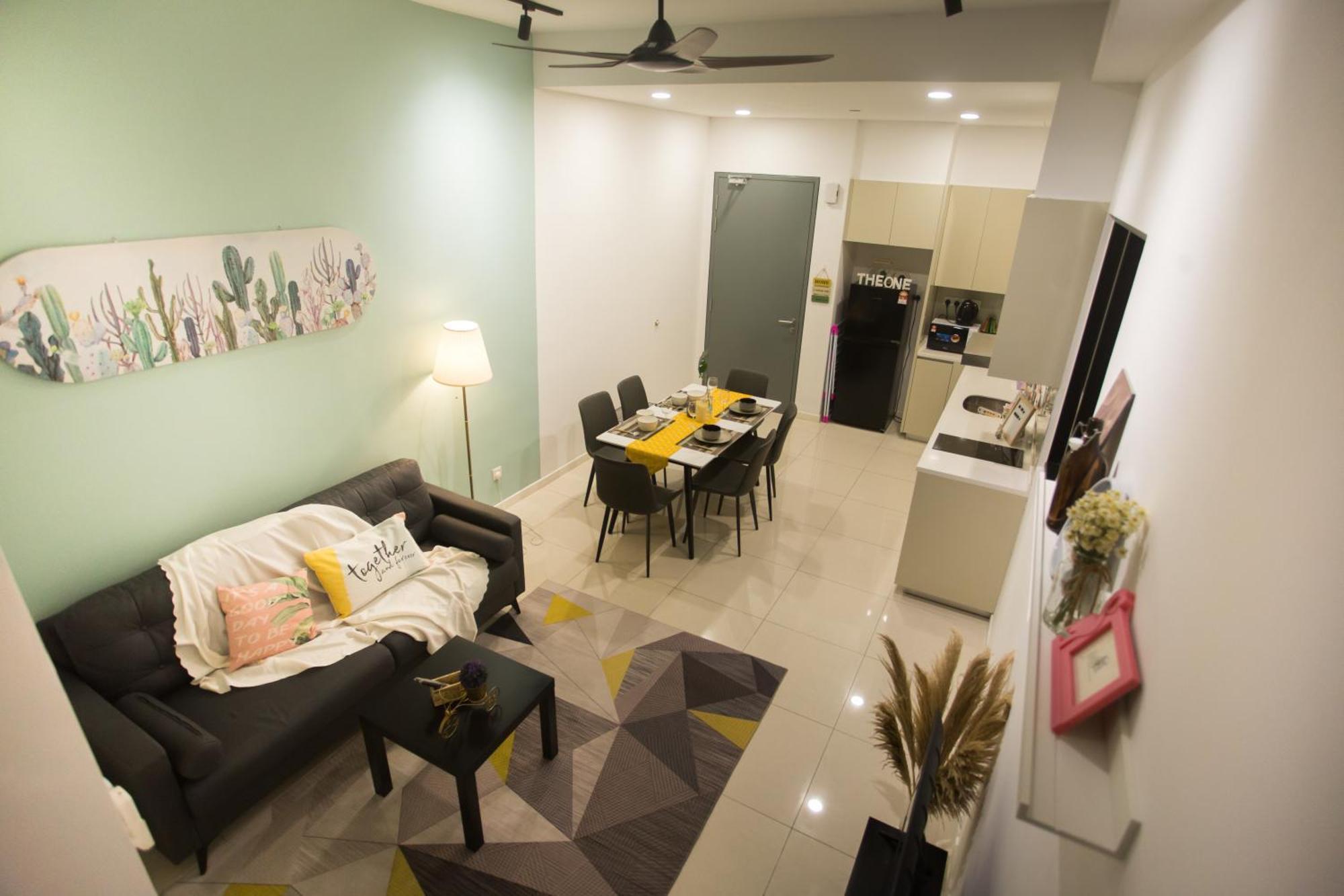 Paradigm By The One - Upstair Of Paradigm Mall Jb Pangsapuri